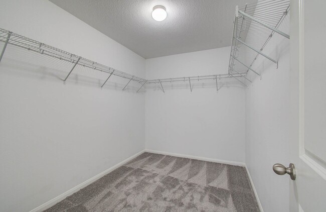 Building Photo - 5008 Sycamore Ln