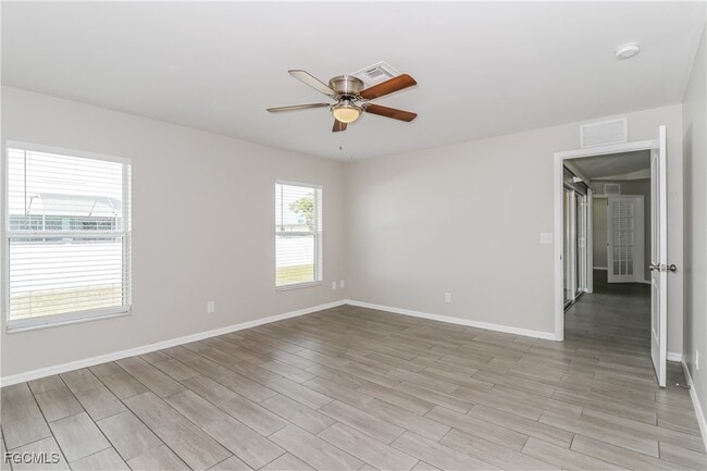 Building Photo - 2011 NW 23rd St