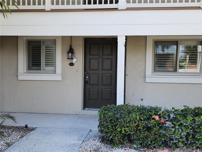 Building Photo - 16590 Partridge Place Rd