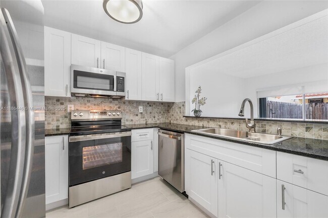 Building Photo - 10300 SW 147th Ct Cir