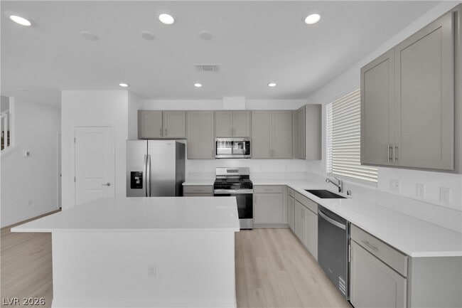 Building Photo - 5916 Obsidian Sky Ave