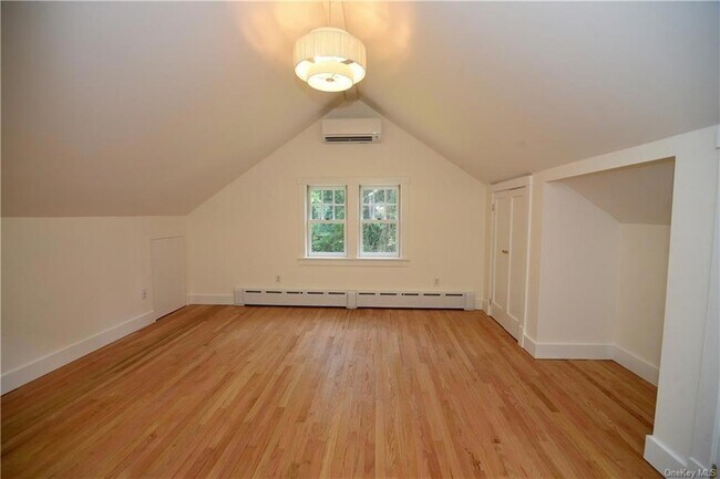 Building Photo - 5 Brevoort Rd