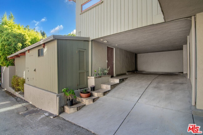 Building Photo - 10410 Quito Ln