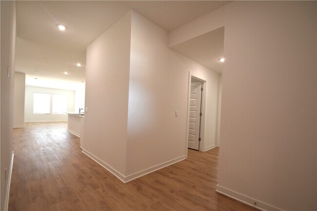 Building Photo - 544 Colorado St