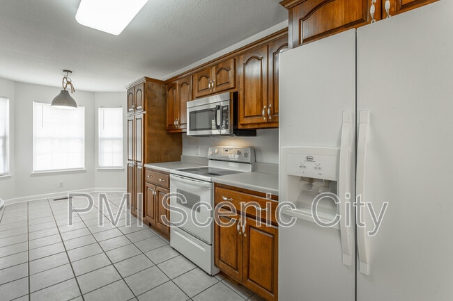 Building Photo - 145 Candie Ln