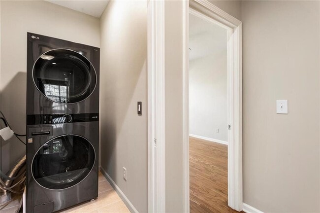 Building Photo - 2663 Rivers Edge Dr NE