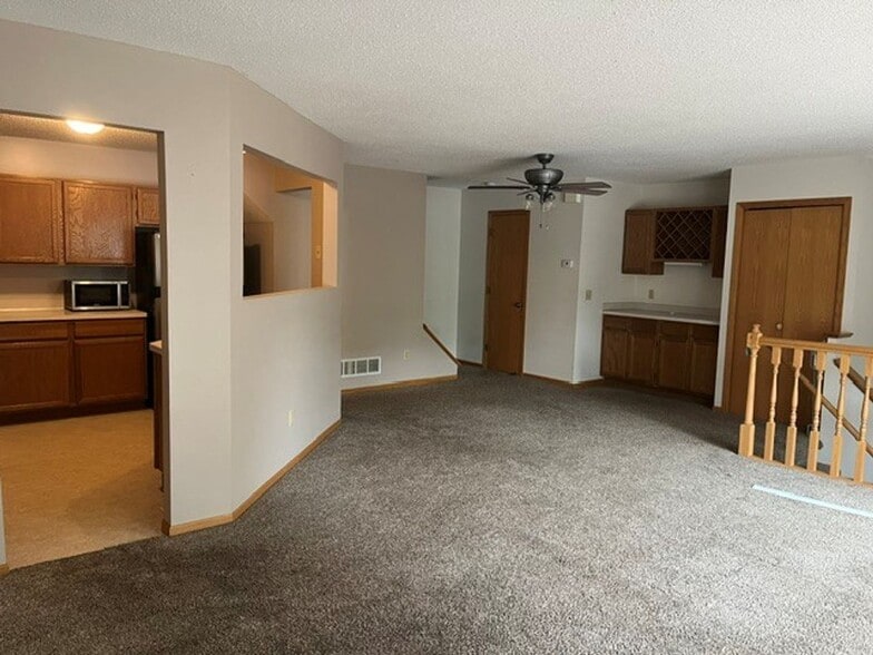 Building Photo - 971 Santa Vera Dr