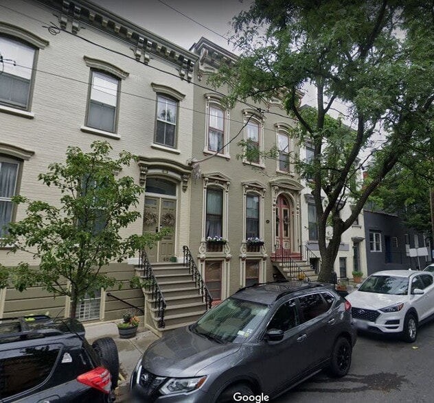 Building Photo - 408 Hamilton Street