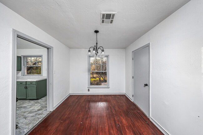 Building Photo - 1414 NW 23rd St