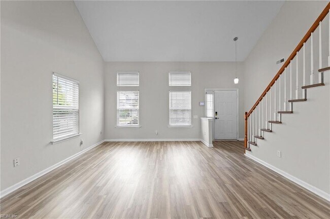 Building Photo - 148 Graystone Trce