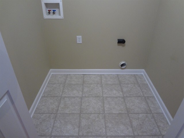 Building Photo - 4648 Birmingham Drive