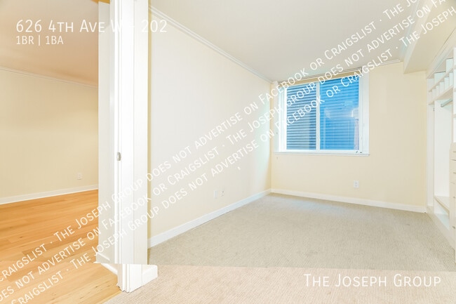 Building Photo - 626 4th Ave W