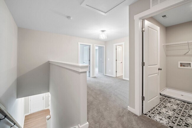Building Photo - Brand New Construction Luxury Townhome in Pineville