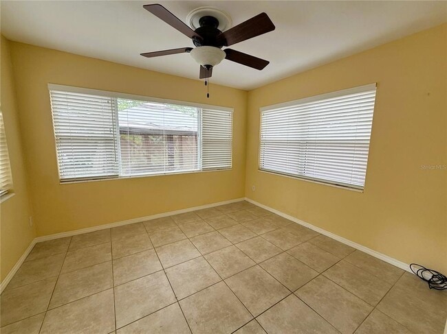 Building Photo - 8184 24th Ave N