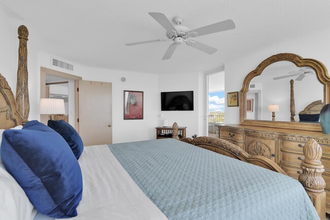 Building Photo - 550 S Ocean Blvd