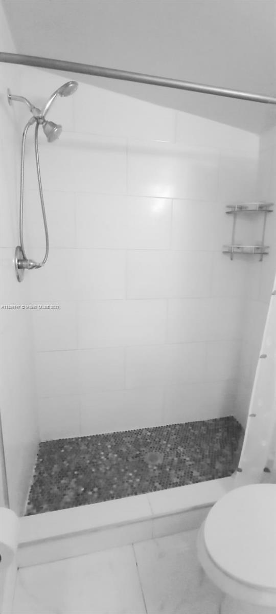 Building Photo - 18640 Belmont Dr