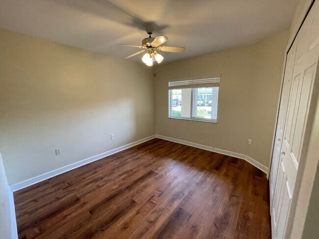 Building Photo - ANNUAL RENTAL - 3 BED / 2 BATH WITH CARPOR...