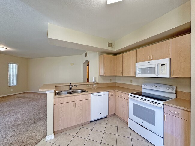 Building Photo - 110 SW Peacock Blvd