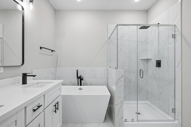 Building Photo - 412 Stonework Garden Ln