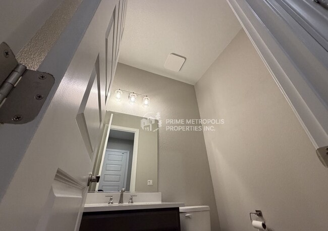 Building Photo - 681 Bacarra St