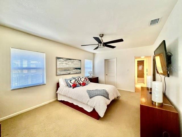 Building Photo - 3220 S Shore Dr