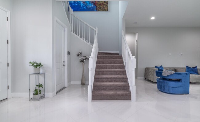 Building Photo - 15145 Cameo Ct