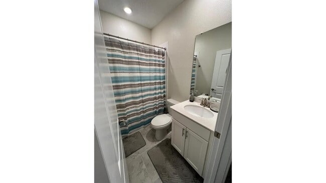 Building Photo - 9330 Tecumseh Dr