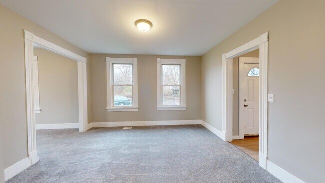 Building Photo - 3218-22 Walton