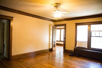 Building Photo - 417-11TH