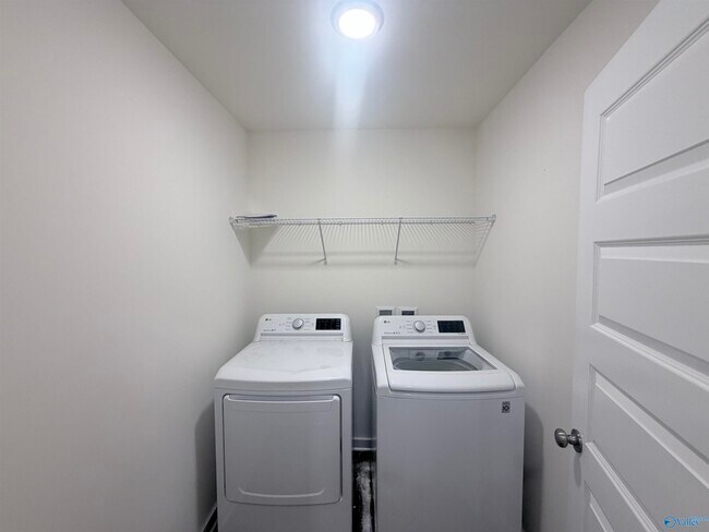 Building Photo - 4200 Textile Ln