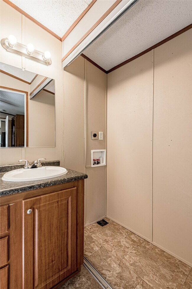 Building Photo - 25 Starlight Dr