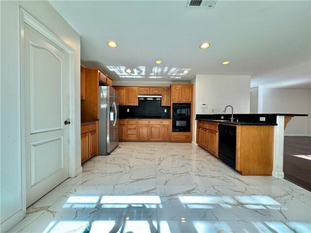 Building Photo - 16612 China Berry Ct