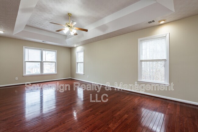 Building Photo - 3213 Southridge