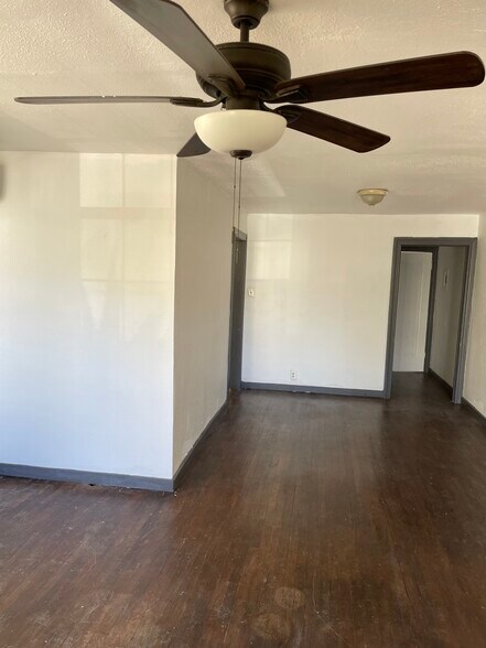 Building Photo - 208 Claremont Ave