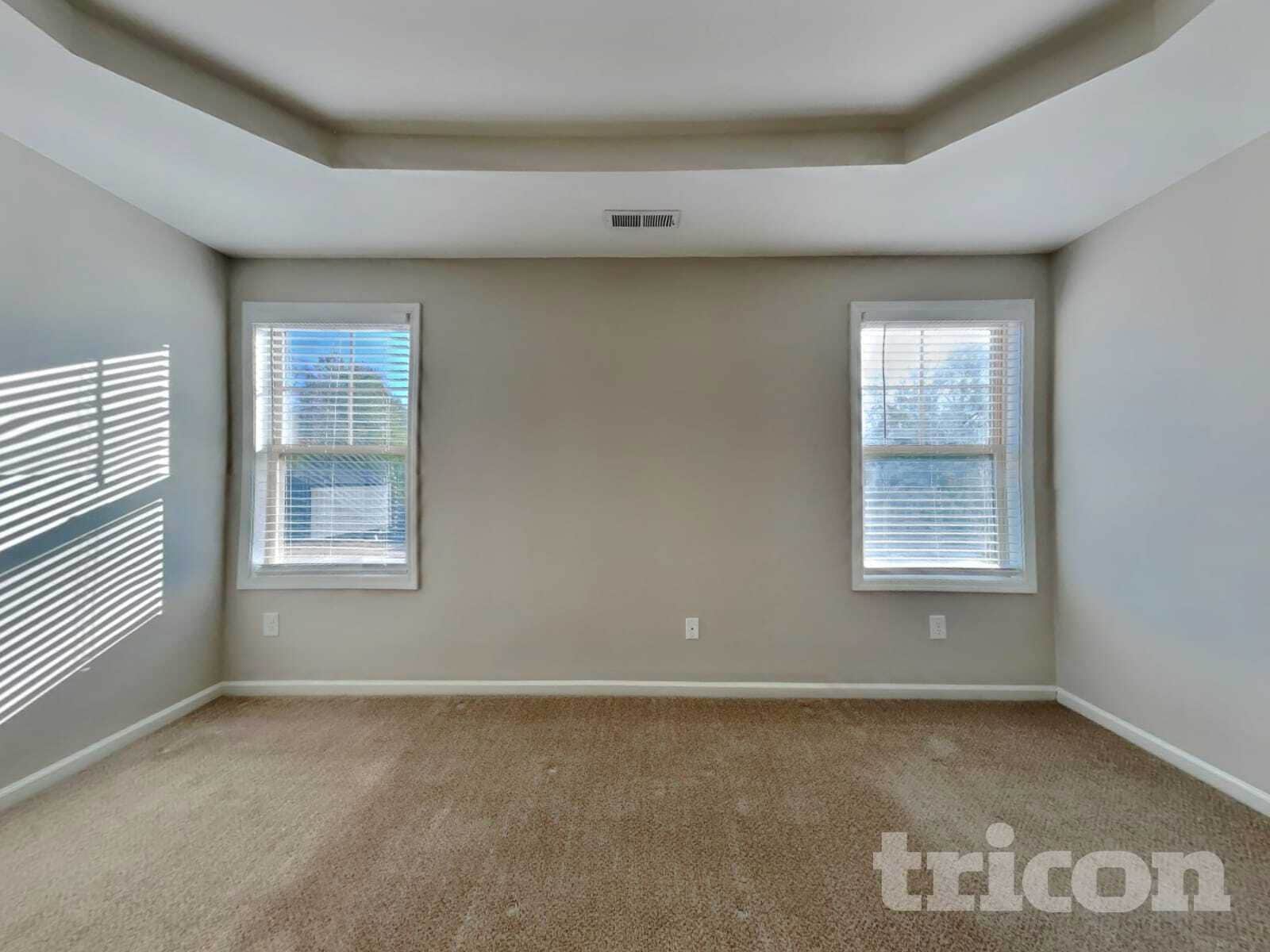 Building Photo - 295 New Castle Ln