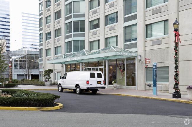 Building Photo - Southampton