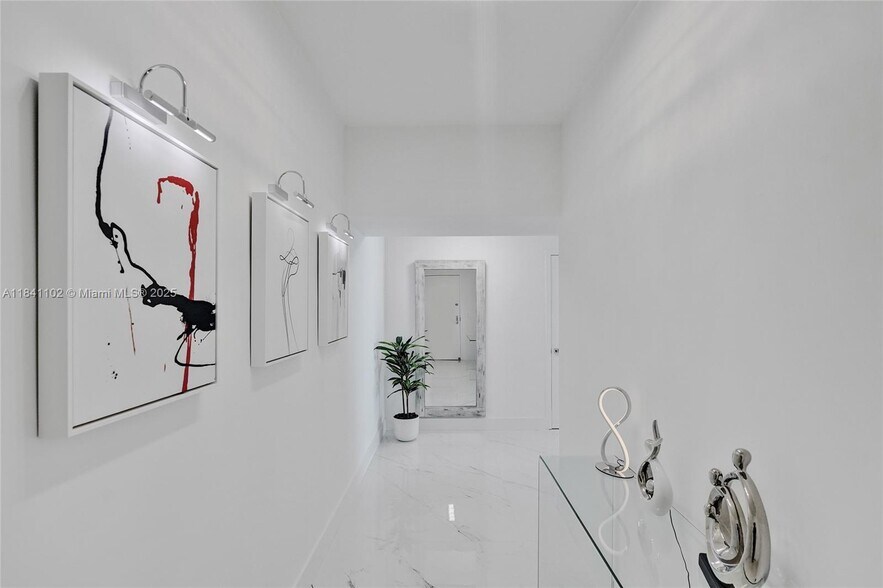 Building Photo - 888 Biscayne Blvd