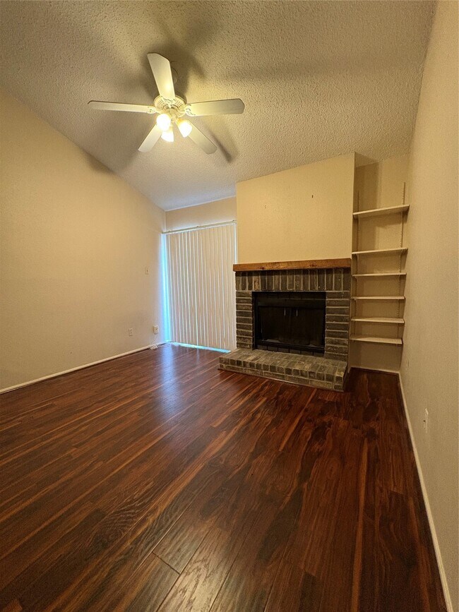 Building Photo - 7950 N Stadium Dr