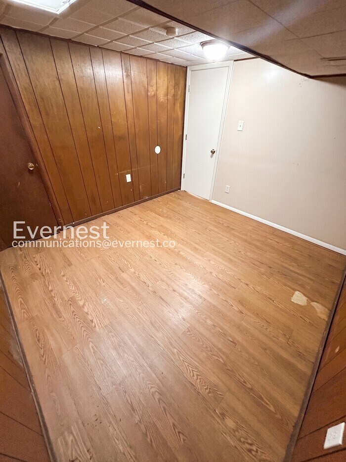 Building Photo - 4608 Barbara Dr