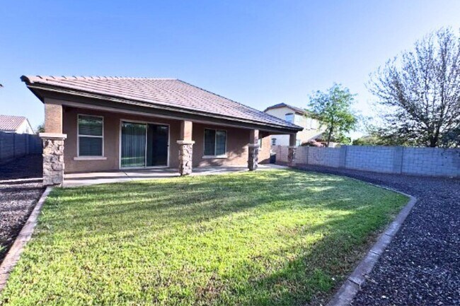 Building Photo - 2969 E Isaiah Ave