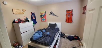 Building Photo - "Charming 5-Bed Home on Grand Ave: Spacious Living with 2.5 Baths in Heart of St. Paul!"