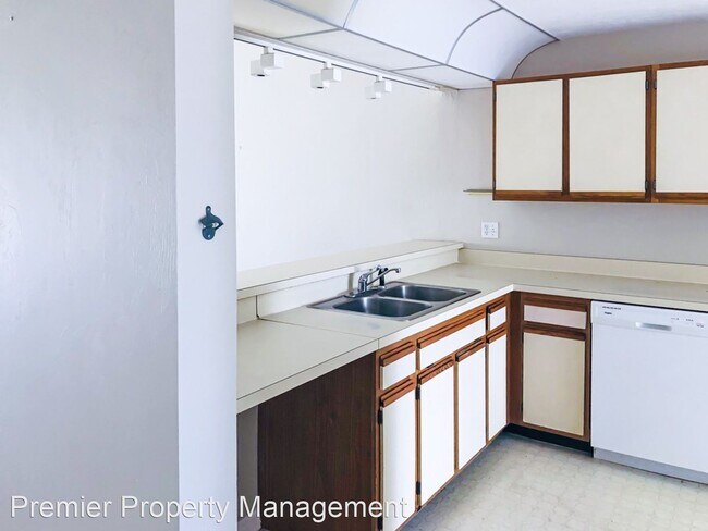 Building Photo - 2 br, 2 bath House - 4241 Chantelle Drive ...