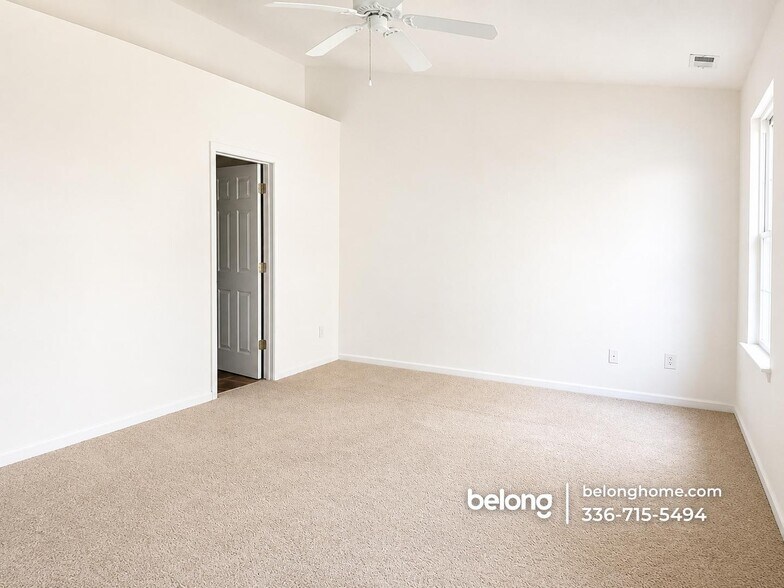 Building Photo - 318 Anterbury Dr