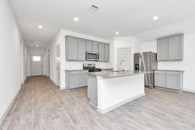 Building Photo - 10626 Watershed Dr