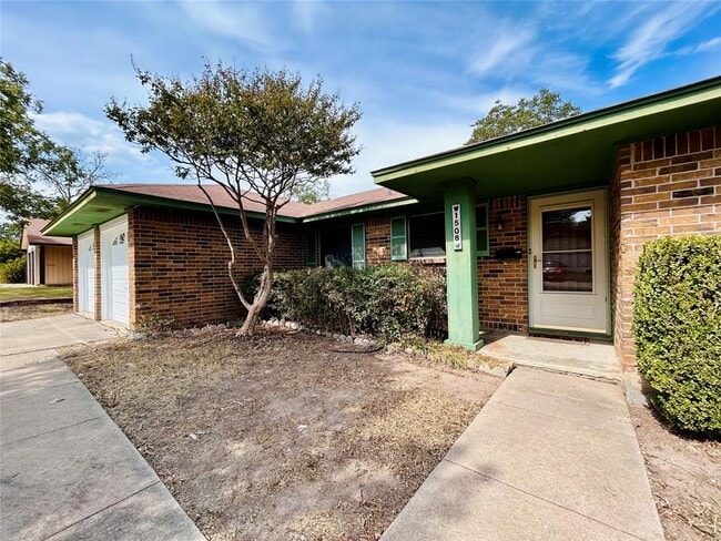 Building Photo - 1508 Thornridge Rd