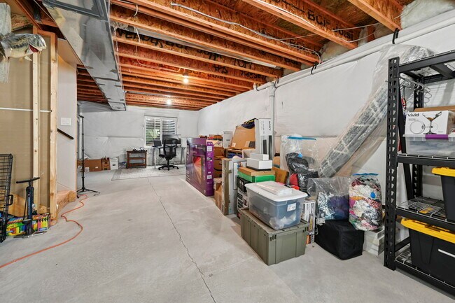 Building Photo - 6437 Vedder Dr