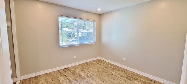 Building Photo - Charming 2BR Retreat with Private Patio, Scenic Views & Resort-Style Amenities