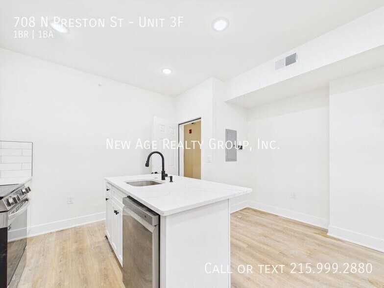 Building Photo - 708 N Preston St