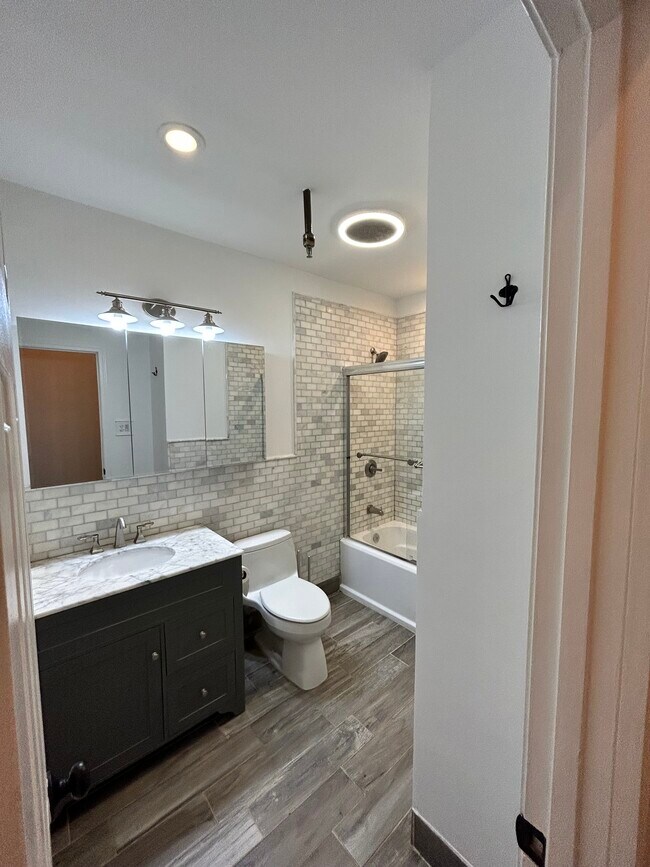 Building Photo - 375 Ralph McGill Blvd NE