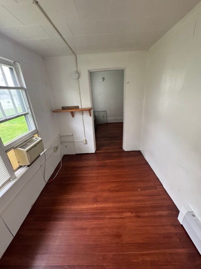 Building Photo - 1830 Superior Ave - Duplex